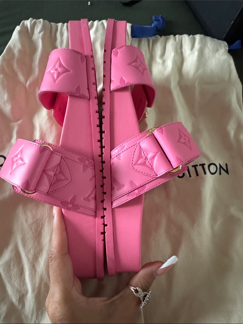 LV Calfskin Monogram Embossed Bom Dia Flat Mule Sandals - Picture 4 of 8
